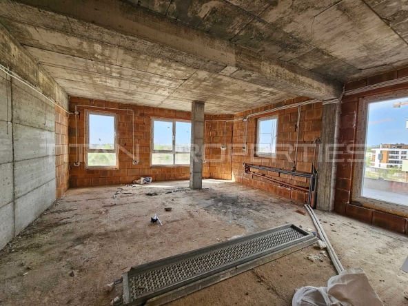 Тристаен апартамент в Пловдив, Христо Смирненски - 179 кв.м за 1066 €/кв.м - Снимка #1