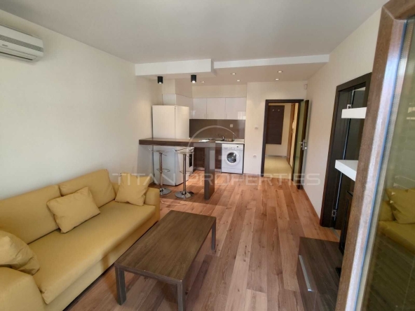 Двустаен апартамент в Пловдив, Младежки Хълм - 66 кв.м за 2728 €/кв.м - Снимка #1