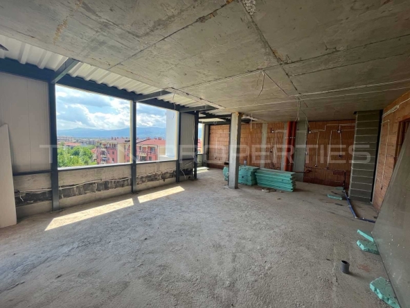 Четиристаен апартамент в Пловдив, Остромила - 189 кв.м за 1150 €/кв.м - Снимка #1
