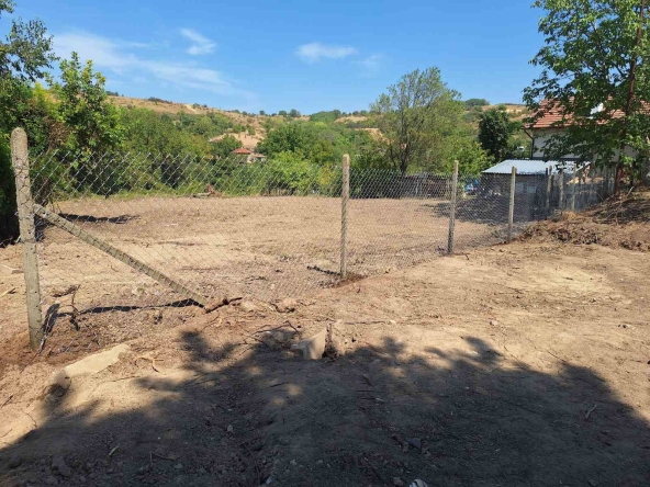 Парцел в Русе, Родина 1 - 688 кв.м за 21 €/кв.м - Снимка #1