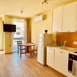 Дава се под наем Едностаен апартамент в к.к. Св.Св. Константин и Елена - 46 кв.м за 357 € - Снимка #1