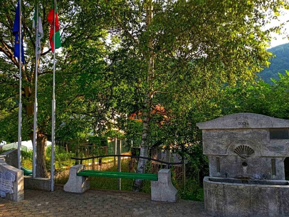 Парцел в с. Свидня, Област София-област - 800 кв.м за 3 €/кв.м - Снимка #1