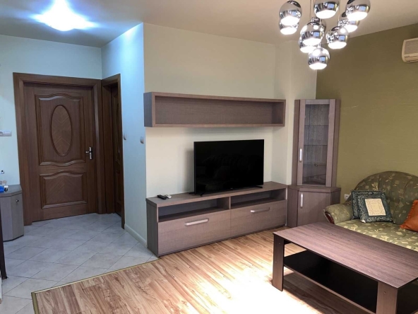 Дава се под наем Двустаен апартамент в София, Надежда 2 - 75 кв.м за 250 € - Снимка #1