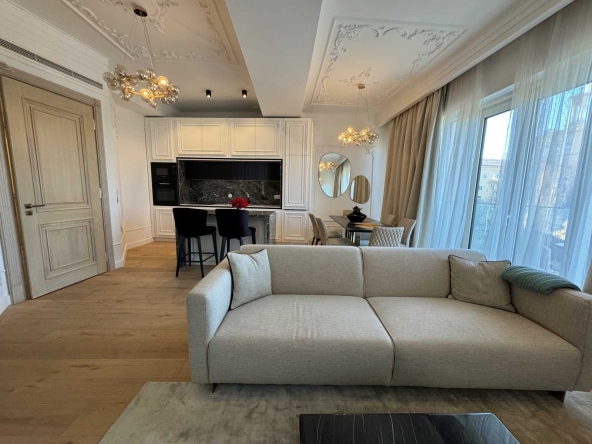 Дава се под наем Двустаен апартамент в София, Изток - 80 кв.м за 270 € - Снимка #1