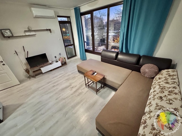 Дава се под наем Двустаен апартамент в Бургас, Лазур - 65 кв.м за 433.5 € - Снимка #1