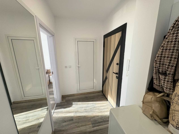 Дава се под наем Двустаен апартамент в Варна, Възраждане 3 - 50 кв.м за 433.5 € - Снимка #1