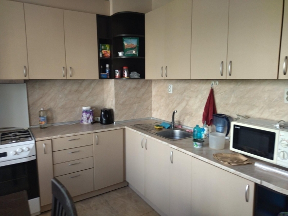 Дава се под наем Тристаен апартамент в София, Слатина - 100 кв.м за 550 € - Снимка #1