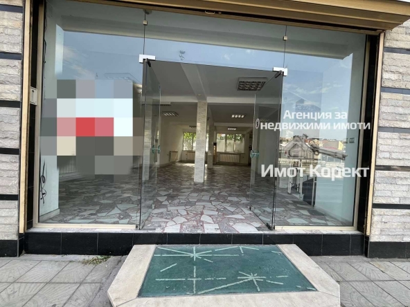 Дава се под наем Магазин в Асеновград - 260 кв.м за 969 € - Снимка #1