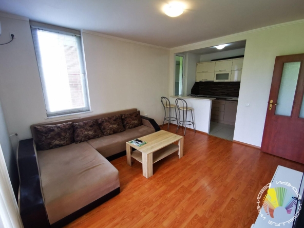 Дава се под наем Двустаен апартамент в Бургас, Славейков - 65 кв.м за 408 € - Снимка #1