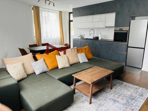 Тристаен апартамент в Варна, Трошево - 110 кв.м за 1955 €/кв.м - Снимка #1