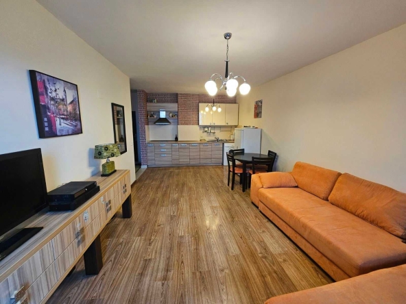 Двустаен апартамент в к.к. Св.Св. Константин и Елена - 77 кв.м за 2195 €/кв.м - Снимка #1