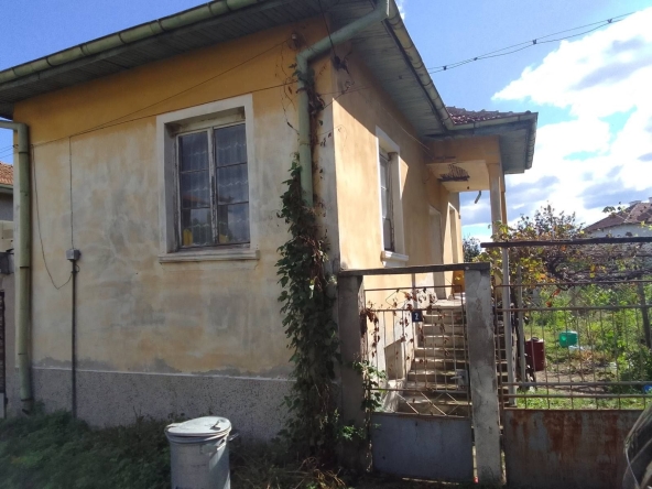 Къща в с. Копиловци, Област Кюстендил - 100 кв.м за 355 €/кв.м - Снимка #1