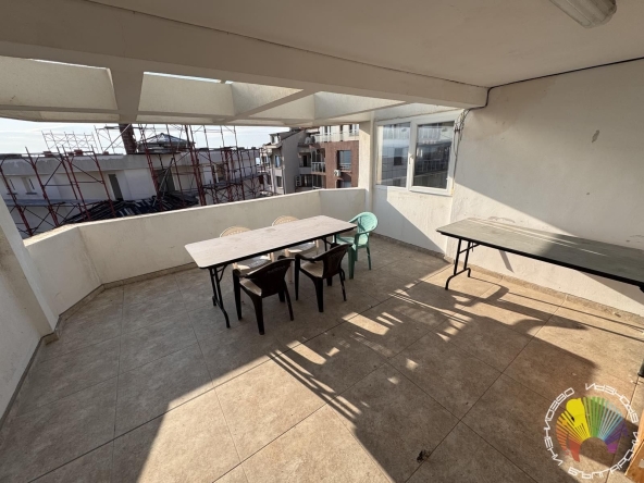 Дава се под наем Многостаен апартамент в Бургас, Сарафово - 150 кв.м за 408 € - Снимка #1