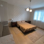 Дава се под наем Тристаен апартамент в Бургас, Център - 80 кв.м за 367.2 € - Снимка #1