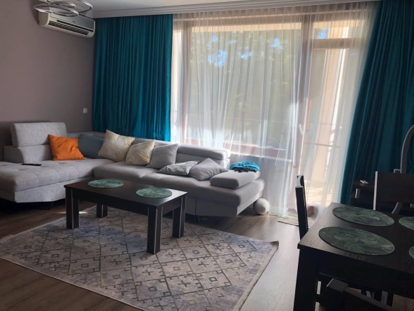 Дава се под наем Двустаен апартамент в Варна, Център - 70 кв.м за 600 € - Снимка #1