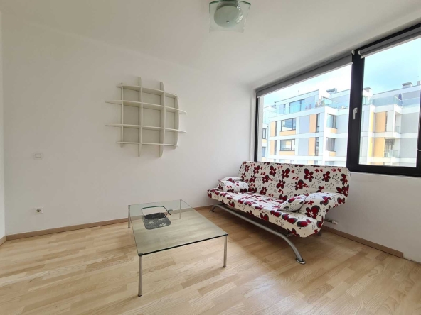 Тристаен апартамент в София, Младост 1А - 91 кв.м за 1891 €/кв.м - Снимка #1