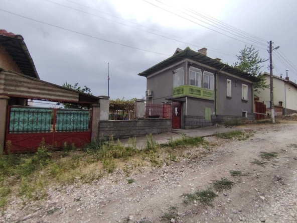 Къща в с. Попица, Област Враца - 150 кв.м за 314 €/кв.м - Снимка #1