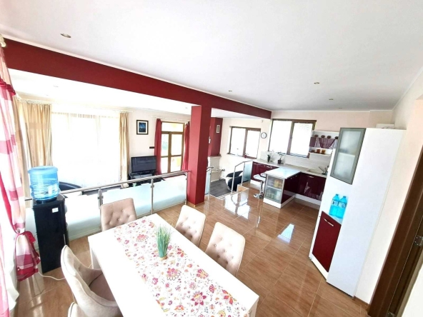 Къща в с. Близнаци, Област Варна - 166 кв.м за 1380 €/кв.м - Снимка #1