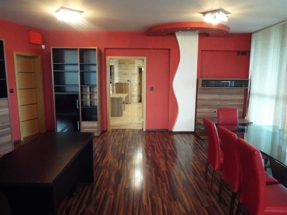 Дава се под наем Офис в София, Враждебна - 327 кв.м за 1370 € - Снимка #1