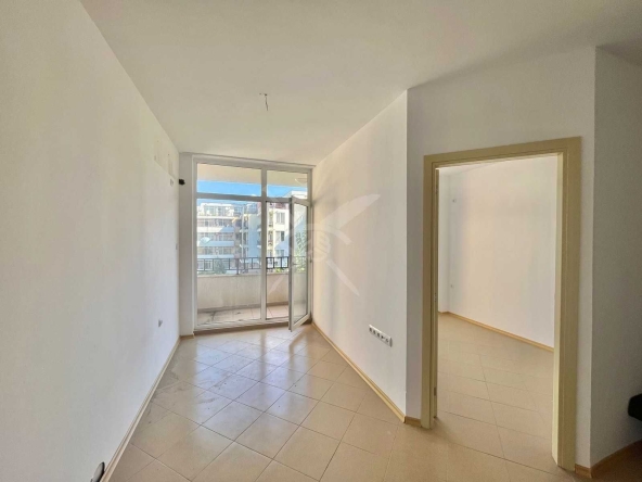 Двустаен апартамент в к.к. Слънчев бряг - 50 кв.м за 1100 €/кв.м - Снимка #1