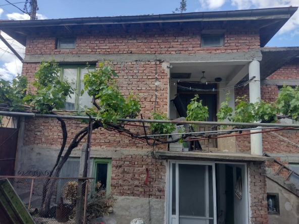 Къща в Велико Търново, Акация - 120 кв.м за 323 €/кв.м - Снимка #1