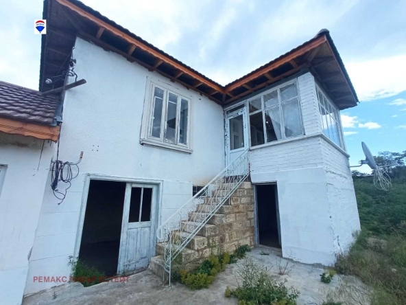 Къща в с. Бъзън, Област Русе - 119 кв.м за 302 €/кв.м - Снимка #1