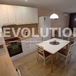 Дава се под наем Двустаен апартамент в Пловдив, Тракия - 60 кв.м за 500 € - Снимка #1