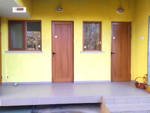 Дава се под наем Промишлена сграда в с. Хаджи Димитър, Област Добрич - 200 кв.м за 765 € - Снимка #1