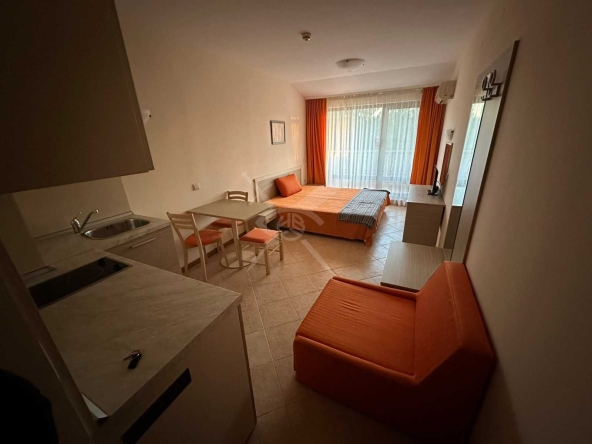 Едностаен апартамент в к.к. Слънчев бряг - 39 кв.м за 1244 €/кв.м - Снимка #1