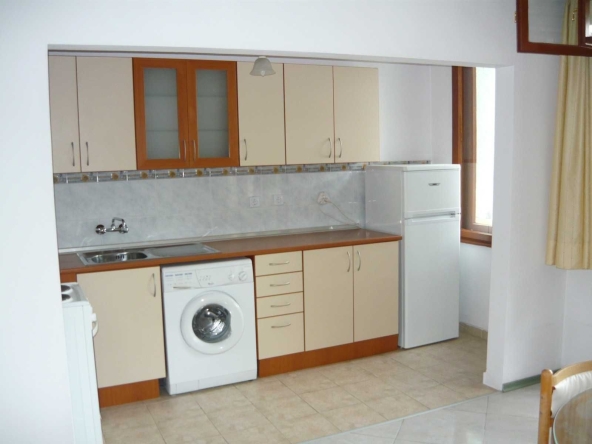 Дава се под наем Тристаен апартамент в София, Гео Милев - 112 кв.м за 700 € - Снимка #1