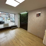Дава се под наем Магазин в Пловдив, Център - 15 кв.м за 255 € - Снимка #1