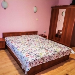 Дава се под наем Тристаен апартамент в Бургас, Лазур - 65 кв.м за 255 € - Снимка #1