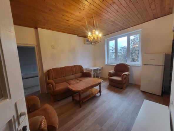 Дава се под наем Двустаен апартамент в София, Толстой - 50 кв.м за 433.5 € - Снимка #1