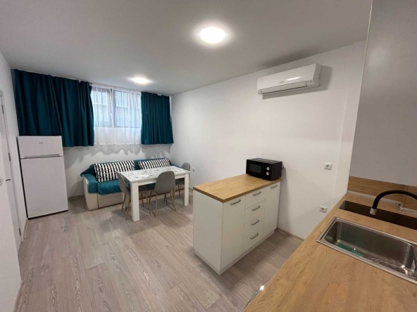 Дава се под наем Двустаен апартамент в Варна, ВИНС - 50 кв.м за 510 € - Снимка #1