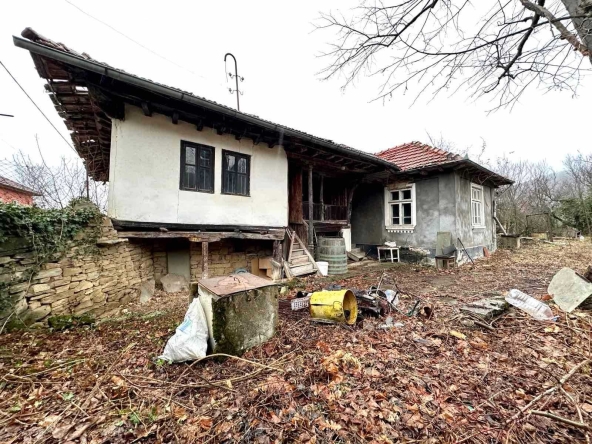 Къща в с. Маноя, Област Габрово - 102 кв.м за 402 €/кв.м - Снимка #1