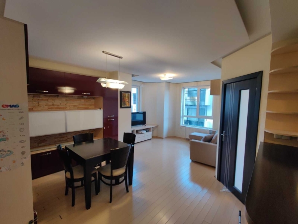 Дава се под наем Тристаен апартамент в София, Борово - 87 кв.м за 750 € - Снимка #1