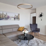 Дава се под наем Тристаен апартамент в София, Зона Б-18 - 100 кв.м за 1400 € - Снимка #1