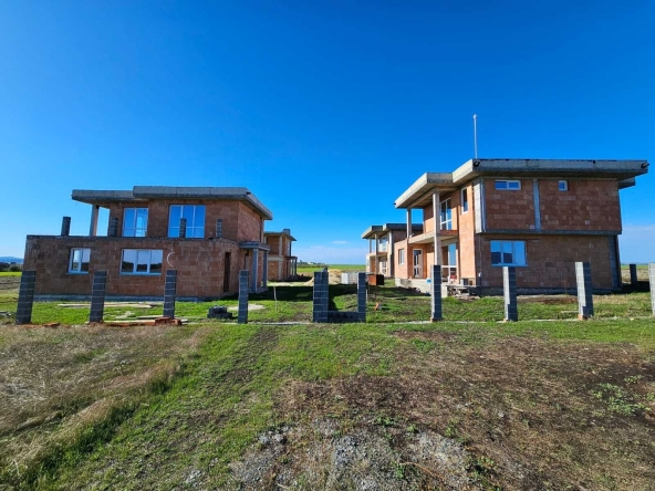 Къща в Бургас, Сарафово - 356 кв.м за 773 €/кв.м - Снимка #1