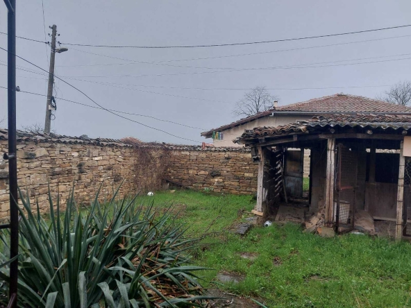 Къща в Велико Търново, Акация - 60 кв.м за 400 €/кв.м - Снимка #1