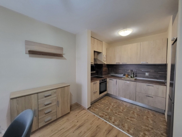 Дава се под наем Двустаен апартамент в София, Дървеница - 77 кв.м за 650 € - Снимка #1