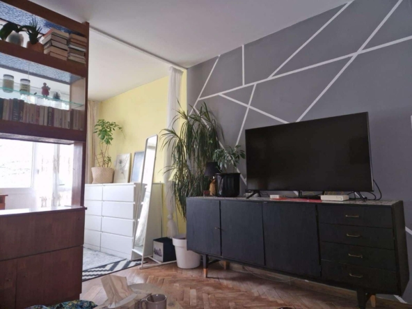 Дава се под наем Двустаен апартамент в София, Лозенец - 66 кв.м за 550 € - Снимка #1