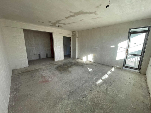 Двустаен апартамент в Пловдив, Остромила - 95 кв.м за 1011 €/кв.м - Снимка #1