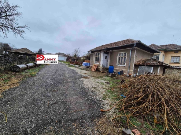 Къща в Велико Търново, Акация - 100 кв.м за 317 €/кв.м - Снимка #1