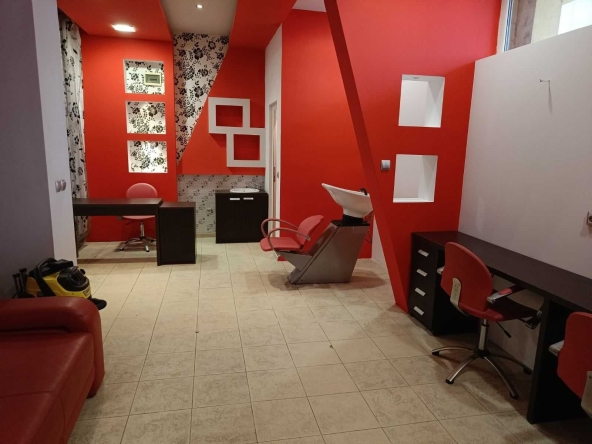 Магазин в Казанлък - 50 кв.м за 1275 €/кв.м - Снимка #1