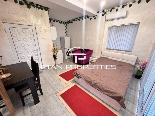 Дава се под наем Едностаен апартамент в Бургас, Лазур - 32 кв.м за 255 € - Снимка #1