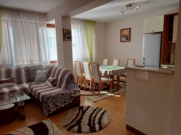Тристаен апартамент в Сандански - 82 кв.м за 1830 €/кв.м - Снимка #1