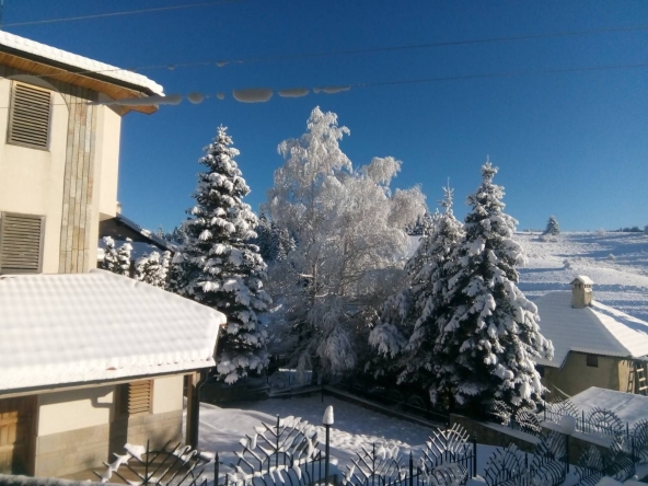 Къща в с. Стойките, Област Смолян - 200 кв.м за 650 €/кв.м - Снимка #1