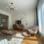 Дава се под наем Тристаен апартамент в София, Център - 110 кв.м за 1100 € - Снимка #1