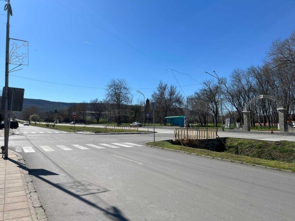 Парцел в Девня - 2426 кв.м за 153 €/кв.м - Снимка #1