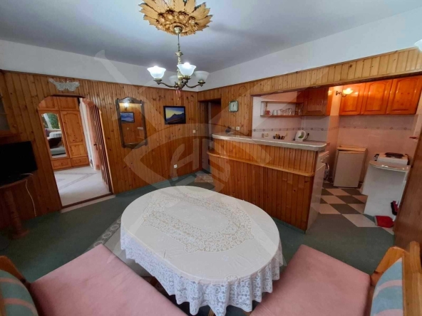 Дава се под наем Двустаен апартамент в Варна, Гръцка махала - 60 кв.м за 425 € - Снимка #1